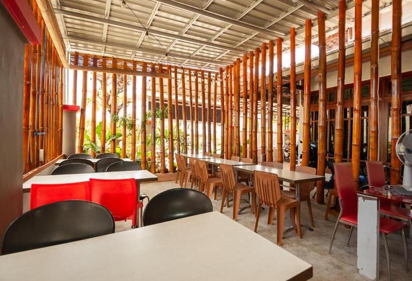 هتل Reddoorz Syariah At Bumi Siliwangi Residence Padang