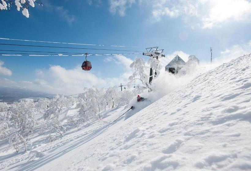 Отель The Vale Rusutsu