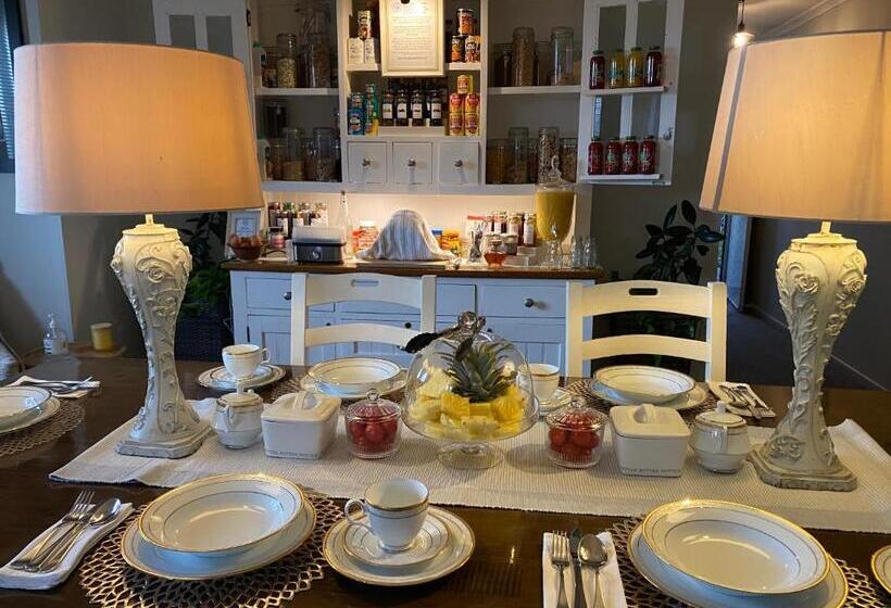 تختخواب و صبحانه Freshwater Bnb