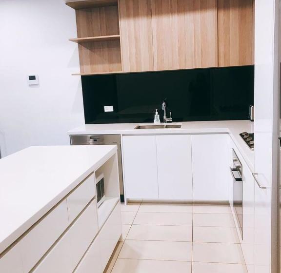 Ellia Doncaster Apartment