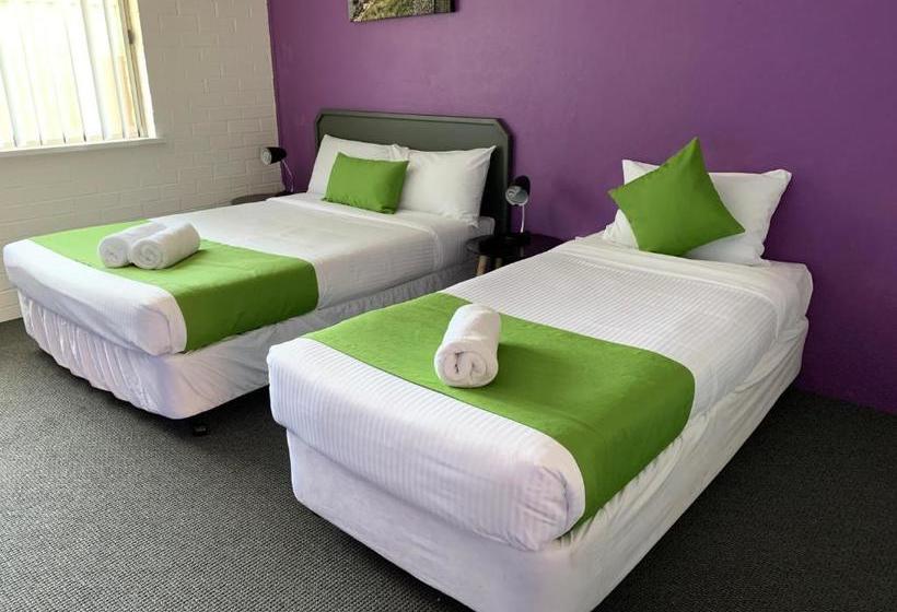 Golf View Motel
