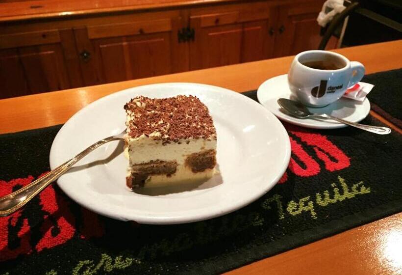 هتل Albergo Villa Verde