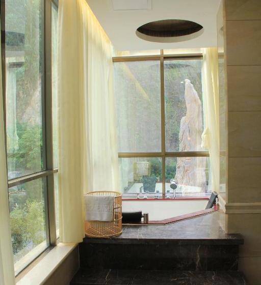 فندق Longmen Shuidu Yangxin Valley Hot Spring