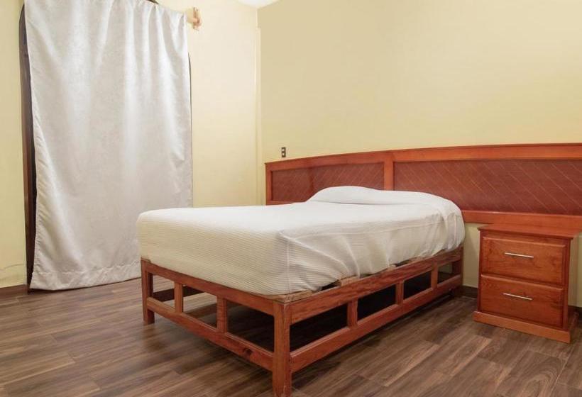 فندق Los Prismas