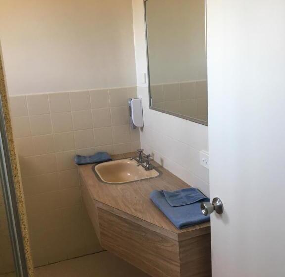 Yarram Commecial Hotel Motel