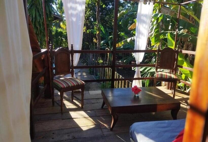 تختخواب و صبحانه Residencia La Bussola