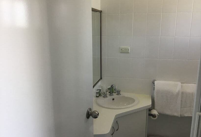 Bribie Waterways Motel