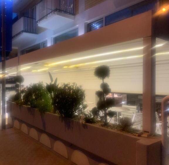 호텔 Capri