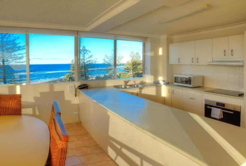 Oceania On Burleigh Beach
