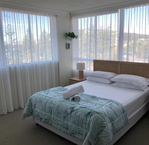 Oceania On Burleigh Beach