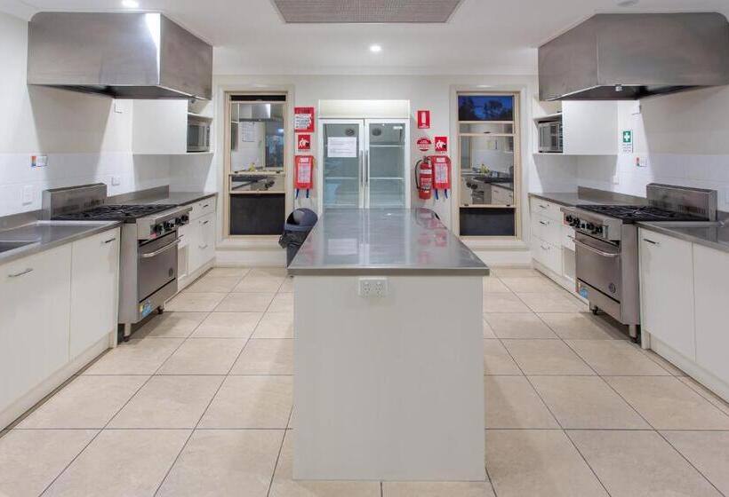 بنسيون Paradise Tourist Park