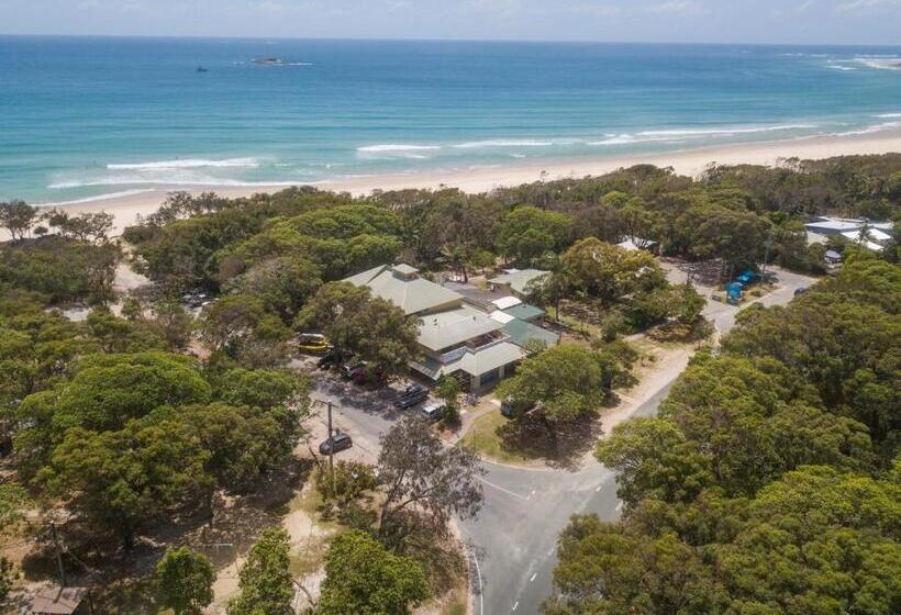 Общежитие Manta Lodge Yha & Scuba Centre
