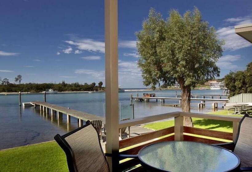 Anglesea Lodge