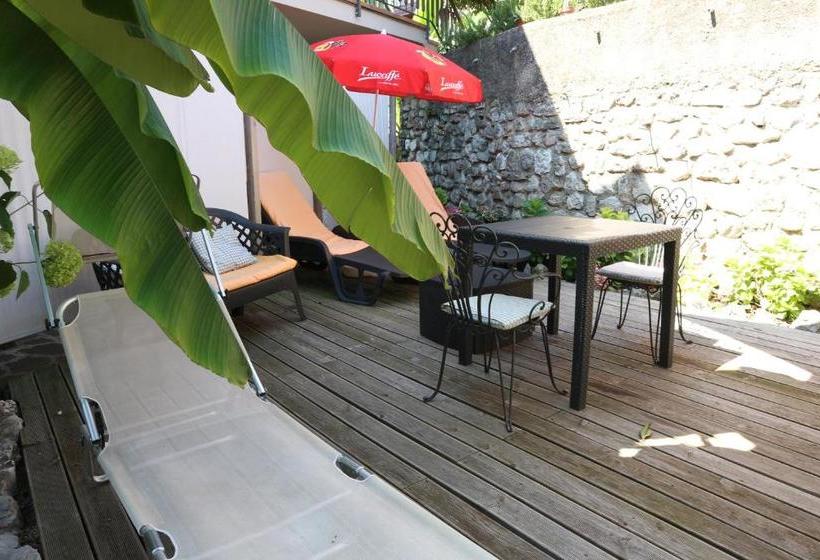 B&b Casa Elena Room And Apartments With Parking