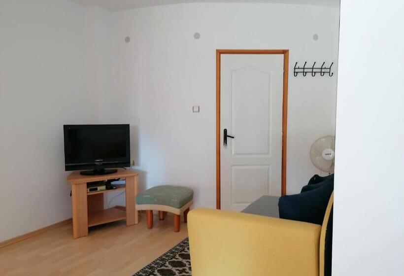 پانسیون Guest House Sokratovi