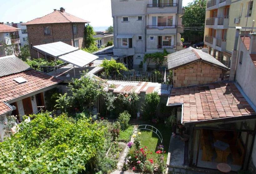 پانسیون Guest House Sokratovi