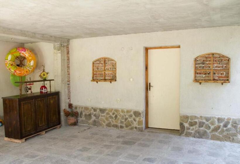 پانسیون Guest House Sokratovi