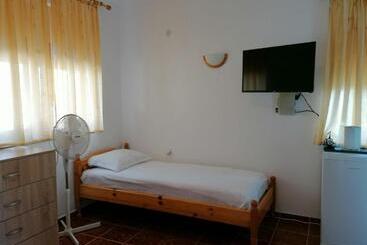 پانسیون Guest House Sokratovi