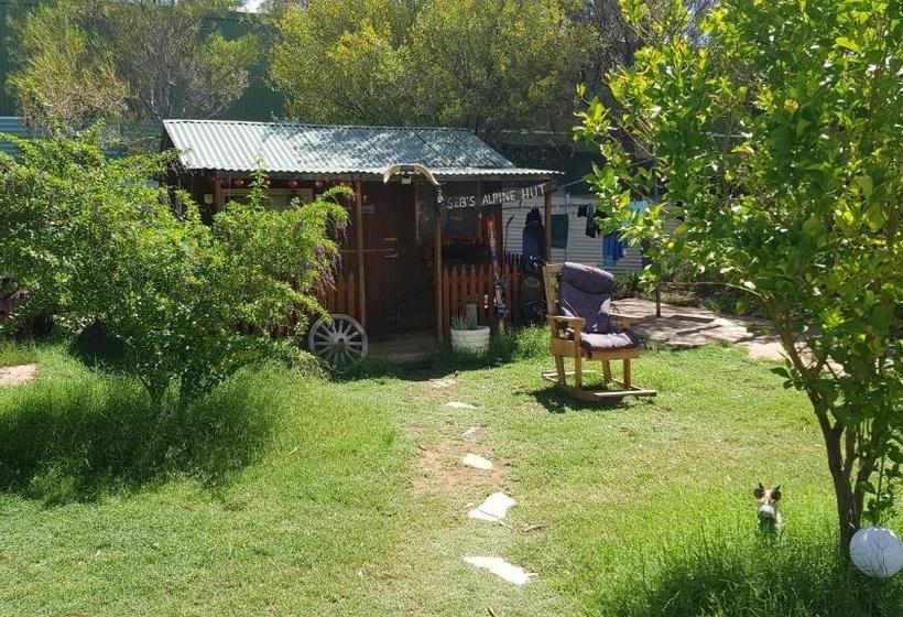 هاستل Alice's Secret Travellers Inn