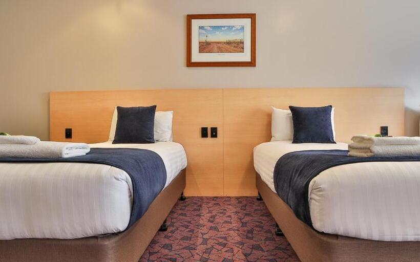 Albert Motel