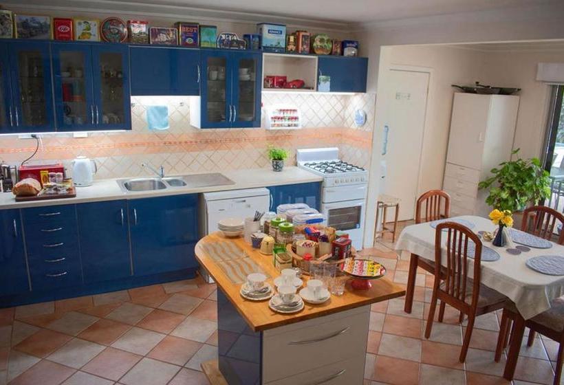 Boathouse Bunbury Bed & Breakfast