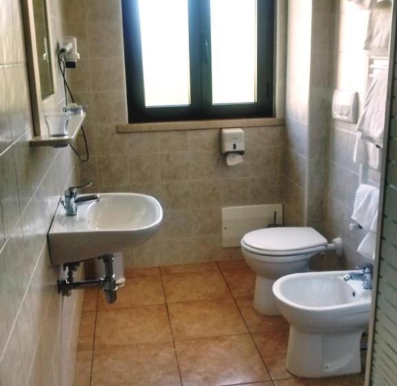 فندق Albergo Villa Riccio