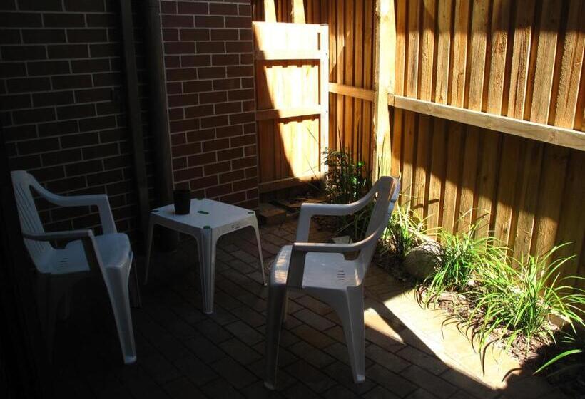 Fotos del hotel Strathfield Executive Accommodation:  2