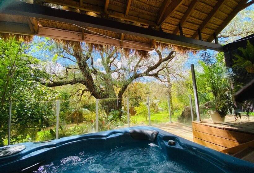 Отель Trawool Shed Cottages, Cafe And Restaurant