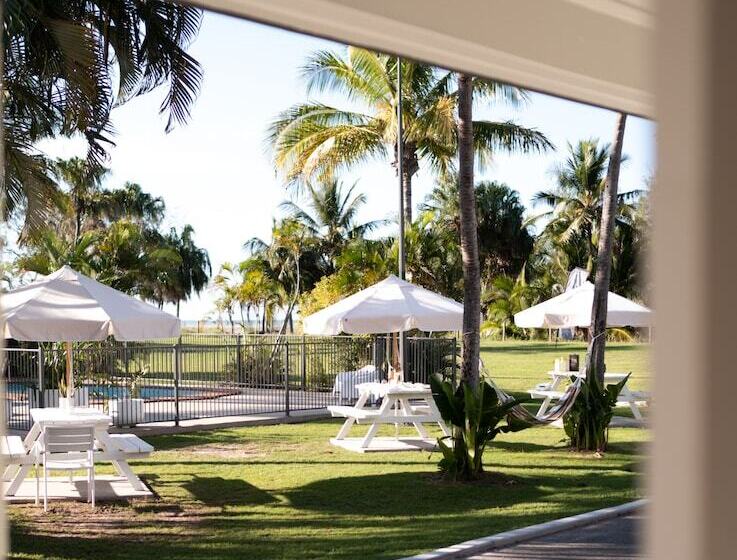 Kinka Palms Motel