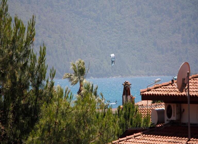 Limon Otel