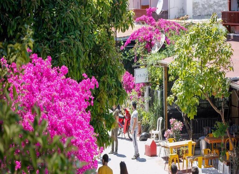 Limon Otel