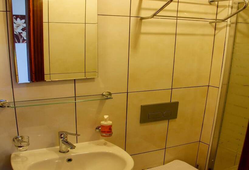 Limon Otel
