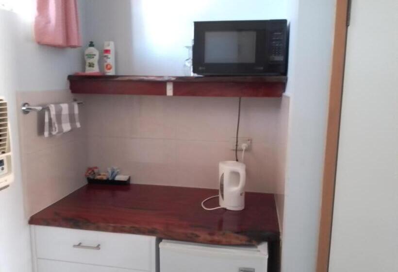 모텔 Acacia Rose Motor Inn