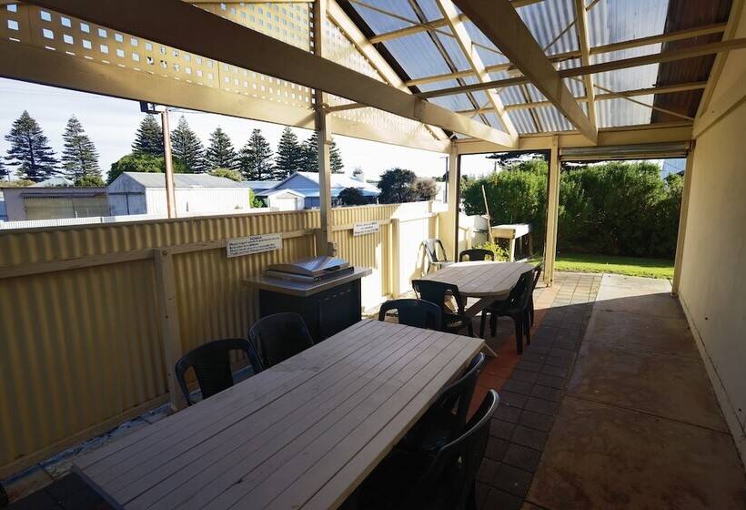 מוטל Beachport Motor Inn