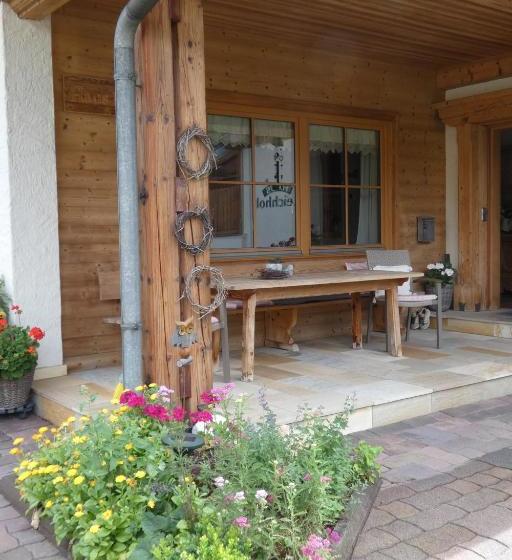ペンション Gästehaus Reichholf
