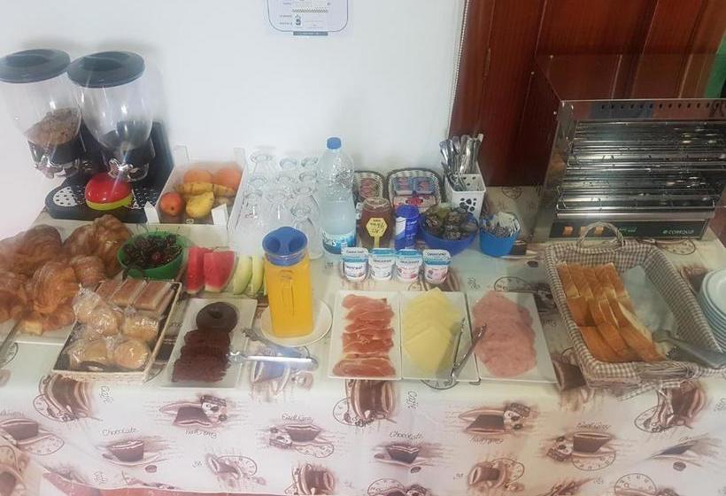 پانسیون Hostal Xaraiba