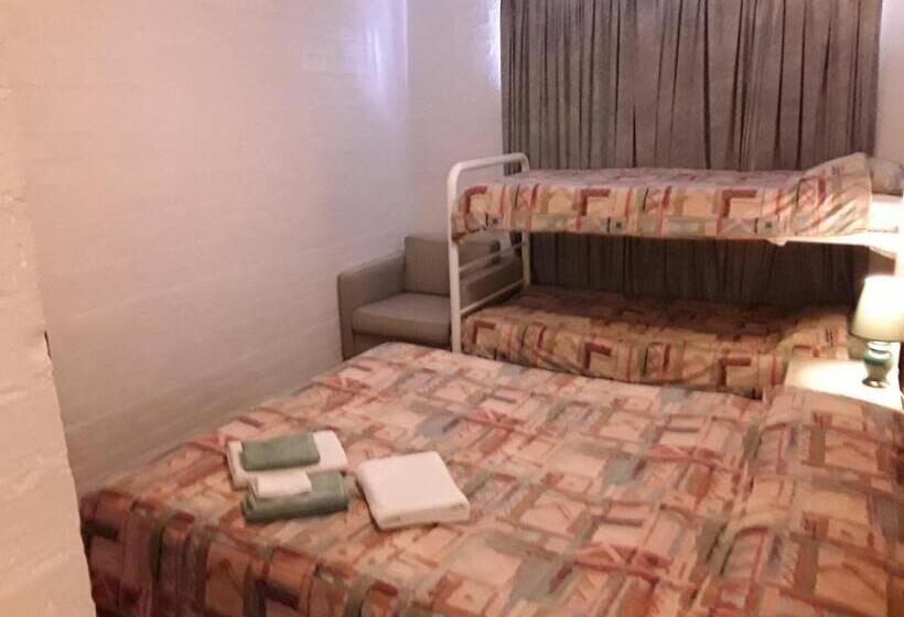 Snowdream Motel
