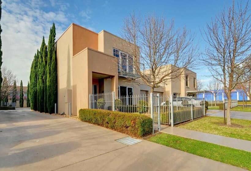 Traralgon Serviced Apartments