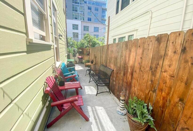 호스텔 International Travelers House Downtown San Diego  Adults Only