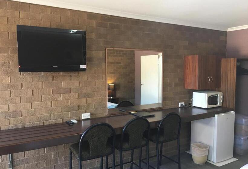 Camellia Motel