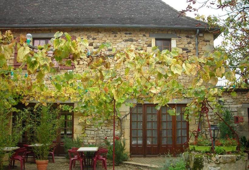 Отель Hôtel Chastrusse