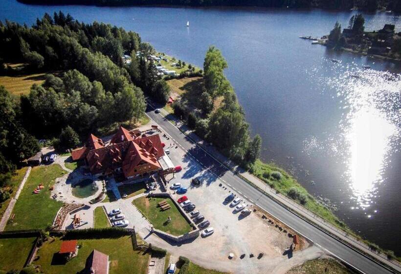 בית מלון כפרי Leyla