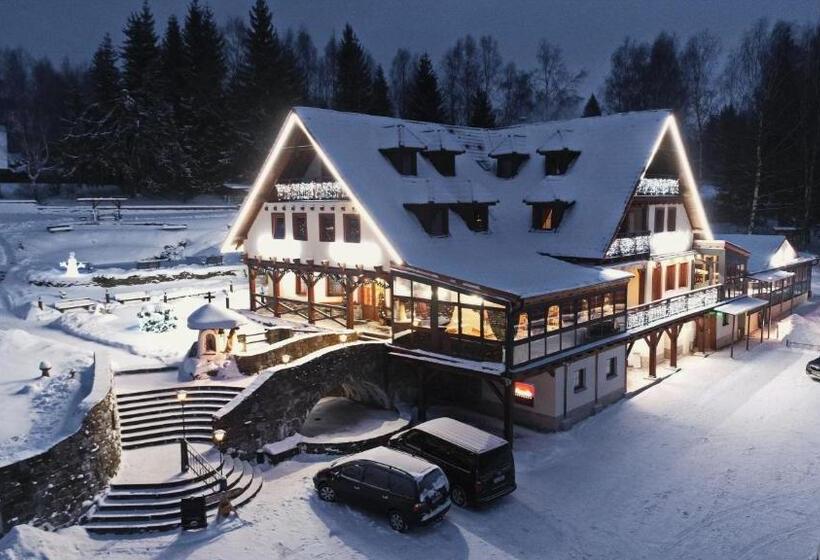 בית מלון כפרי Leyla