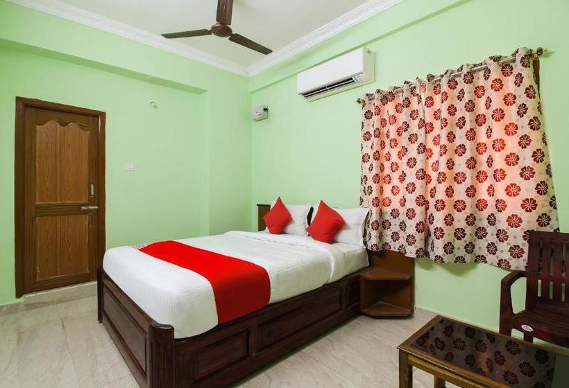 هتل Capital O 67796 Sree Guru Lakshmi Residency