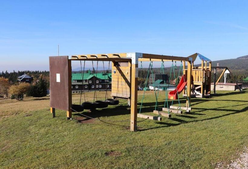 هتل Prazska Bouda