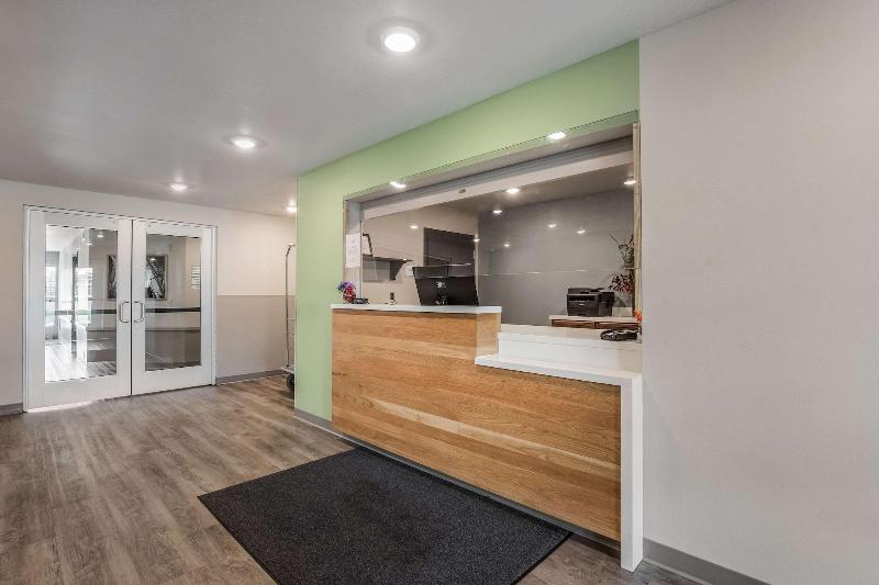 هتل Woodspring Suites Chicago Midway