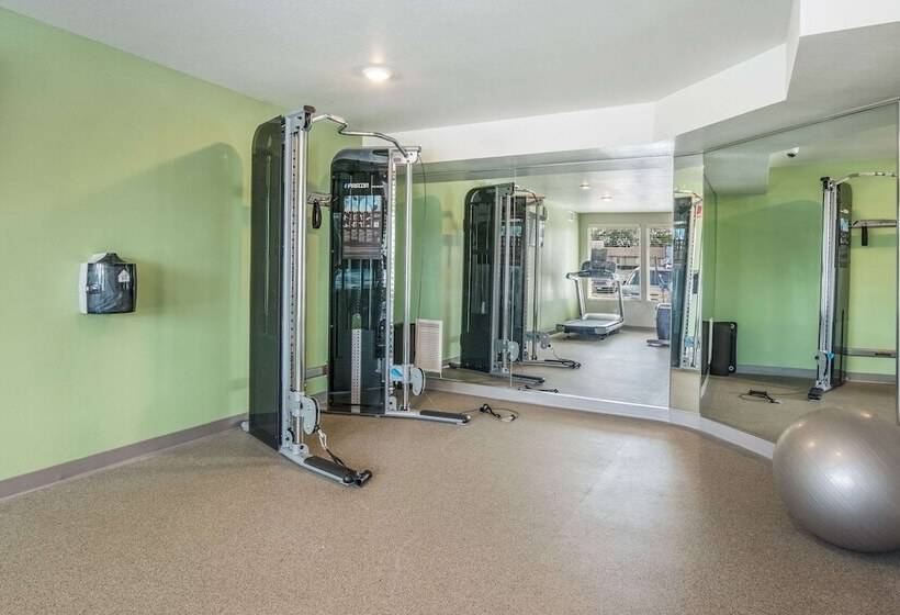 هتل Woodspring Suites Chicago Midway