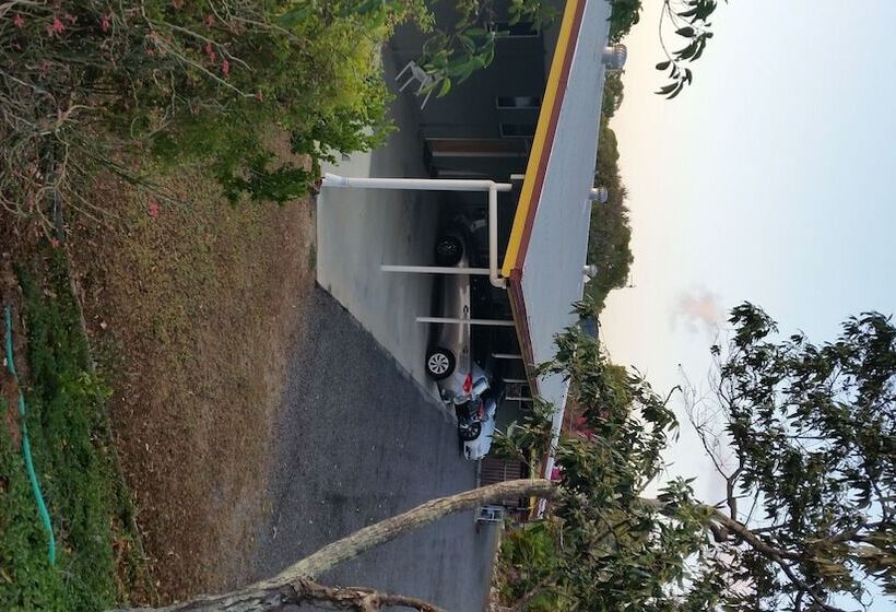 Ocean View Motel Bowen