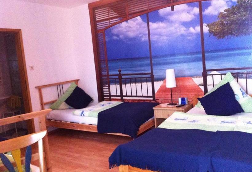 膳宿费 Zur Burg Eltz