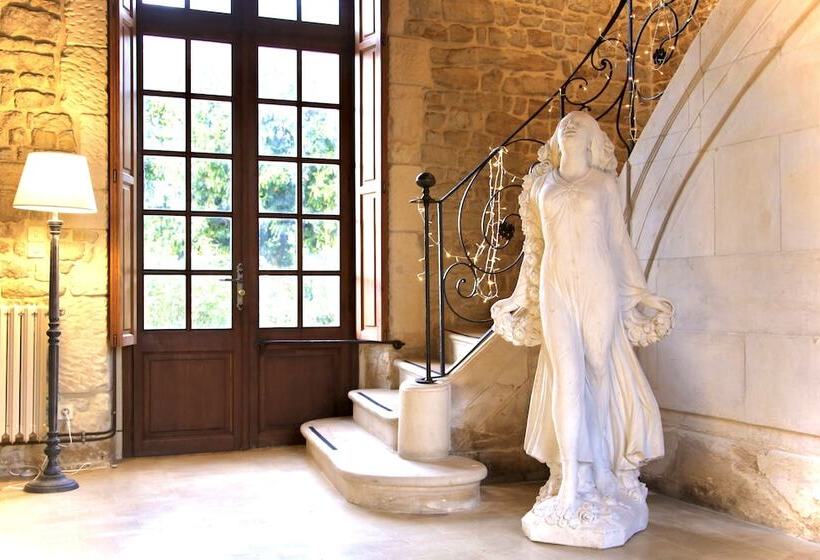 فندق Chateau Du Bu